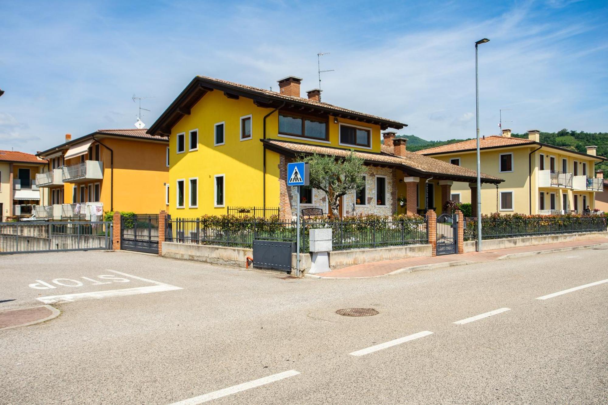 Casa Oliver Montecchia di Crosara Oda fotoğraf